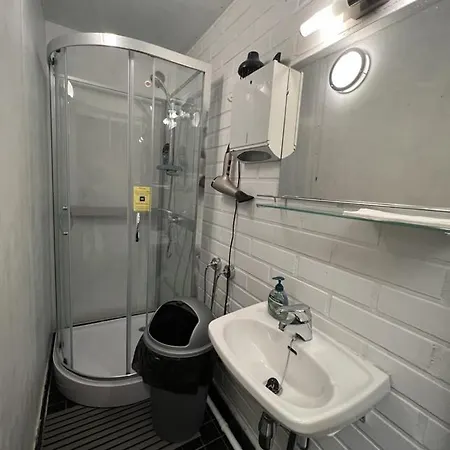 호스텔 Hmi Smart Group 667 *