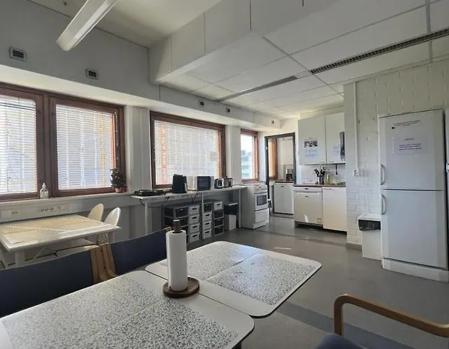 Hmi Smart Group 667 Hostel